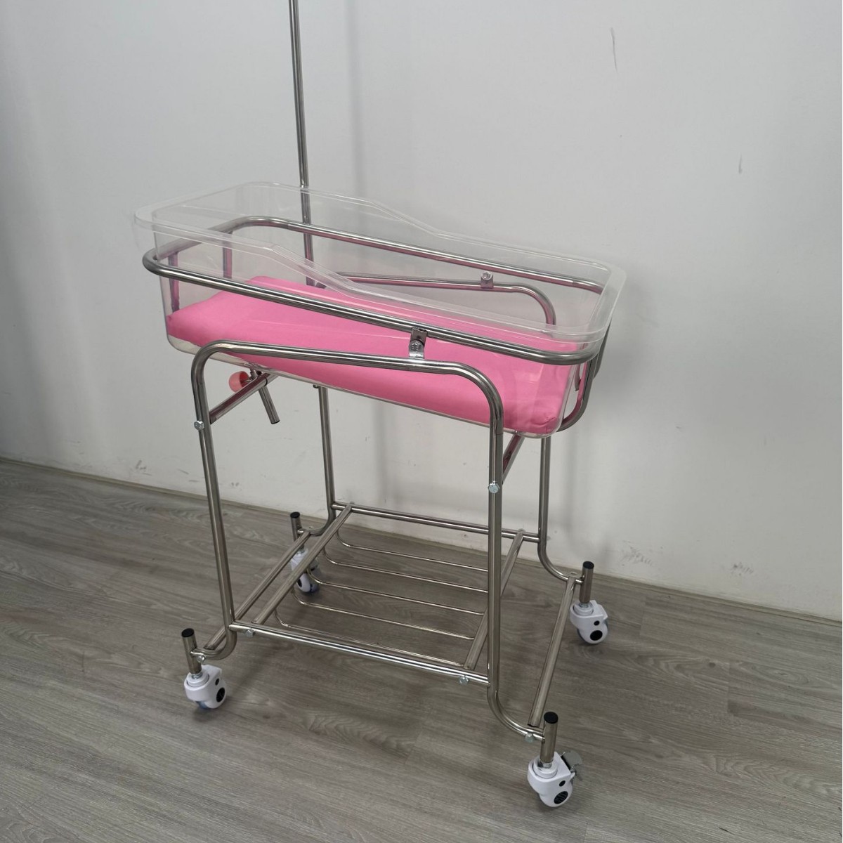 Carrinho de Bebê em Aço Inoxid - Baby Nursery Trolley avaliação e preço